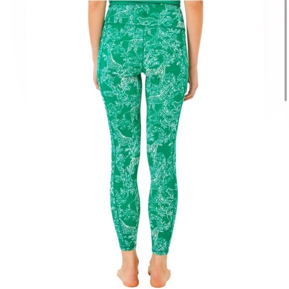 Lilly Pulitzer UPF 50+ Luxletic 26" High Rise Weekender Legging - Picture 2 of 5